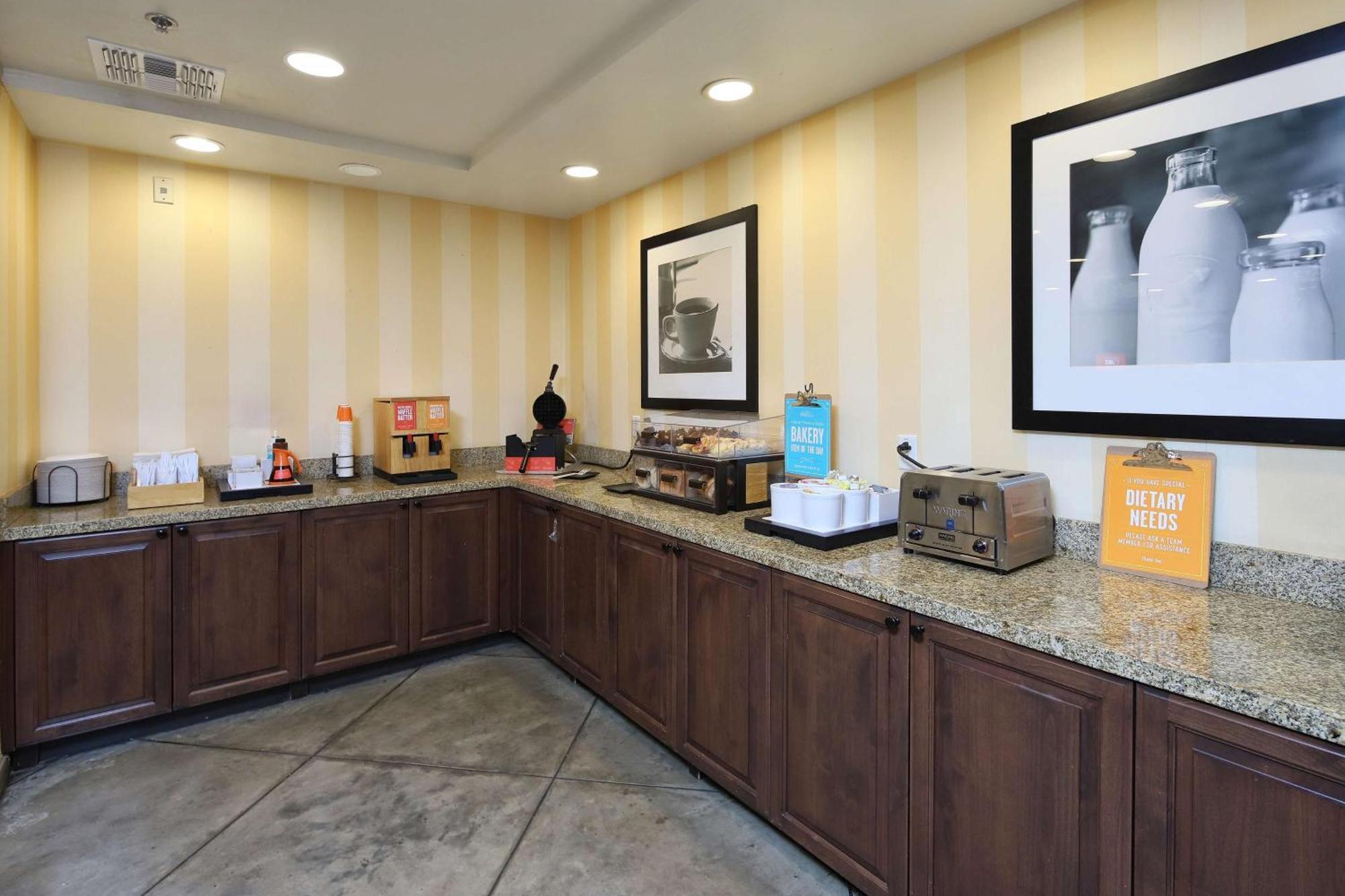 Hampton Inn & Suites Tucson Mall Casas Adobes Exterior foto