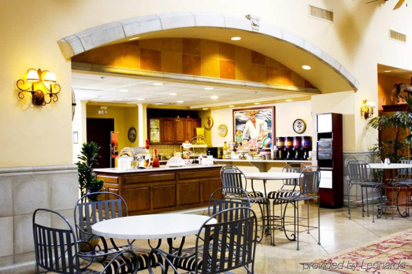 Hampton Inn & Suites Tucson Mall Restaurante foto